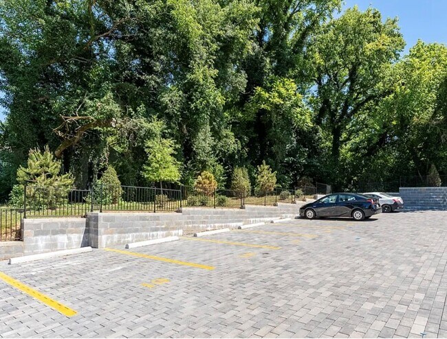 Building Photo - 4810 Gallatin Pike