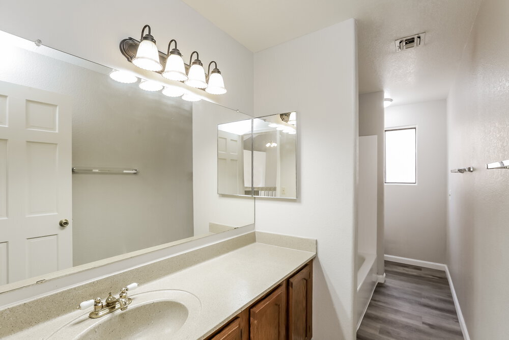 Building Photo - 16810 S 29th Pl