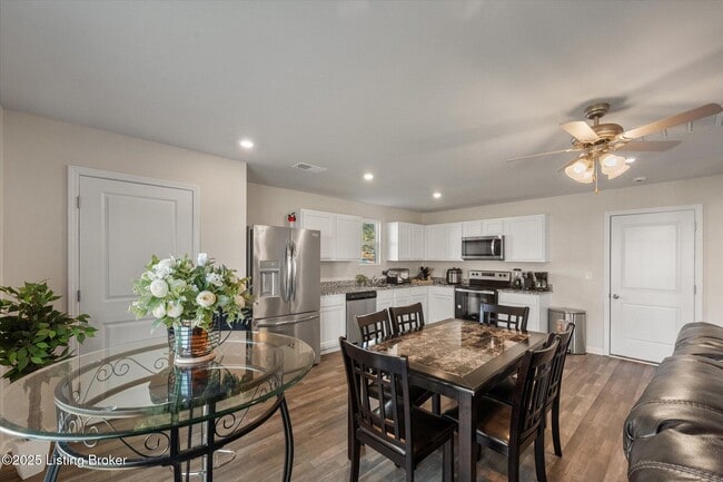 Building Photo - 268 Cupp Cir