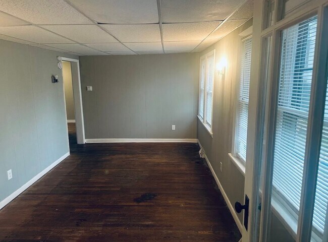 Building Photo - 59 Ethel St