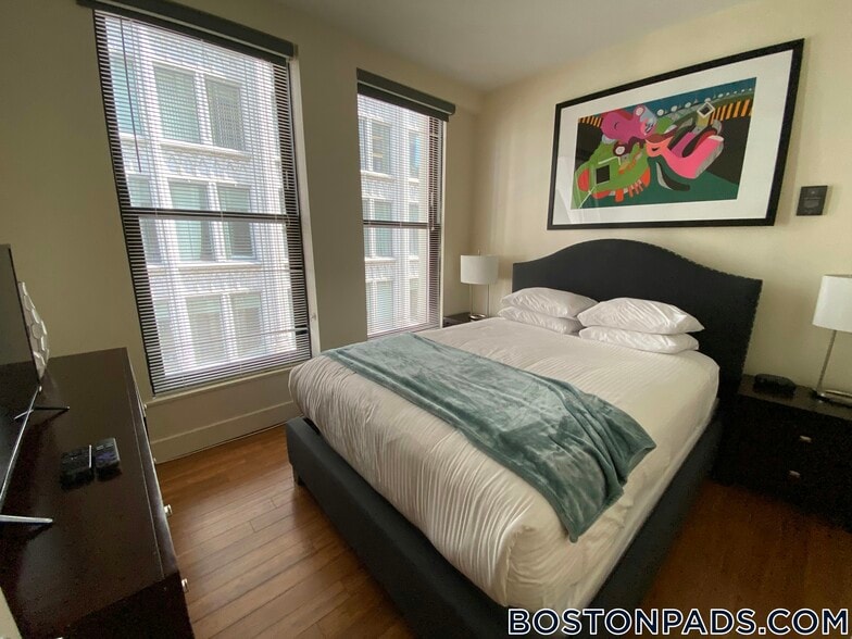 Building Photo - 8 Winter Pl