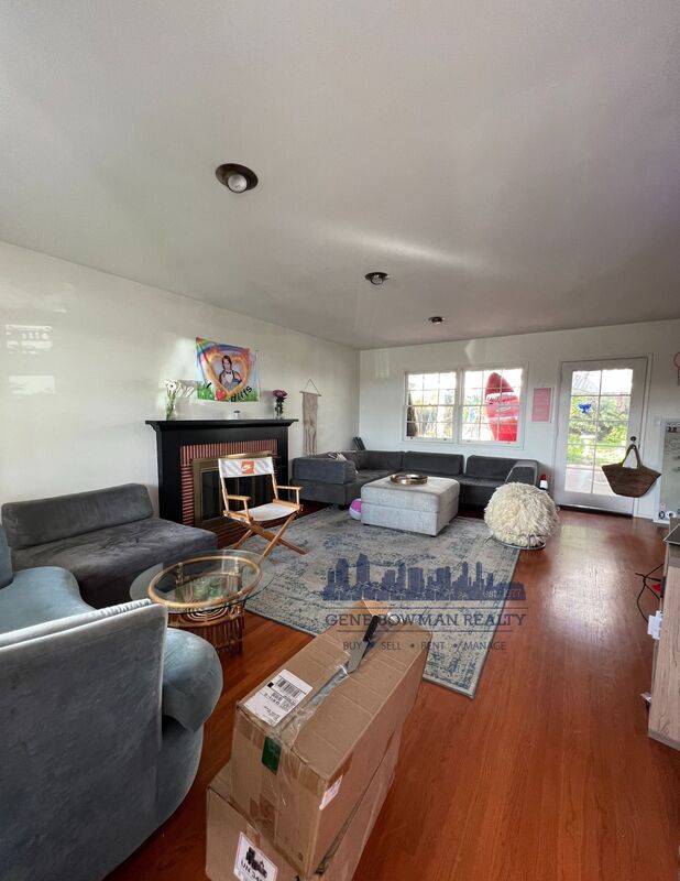 Building Photo - 5522 Dorothy Dr