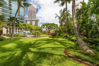 Building Photo - 1837 Kalakaua Ave