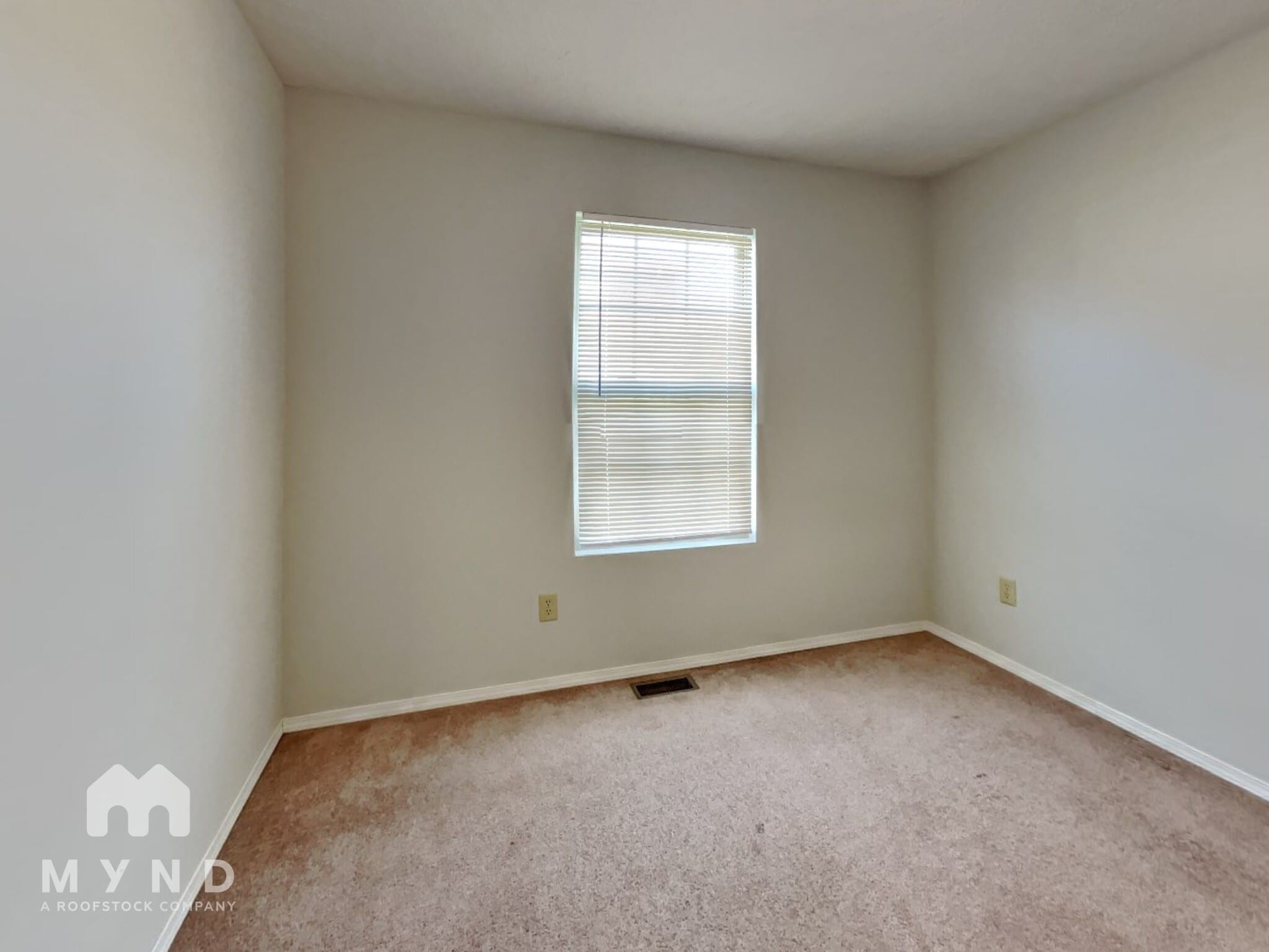 Building Photo - 1305 Marseilles Ave