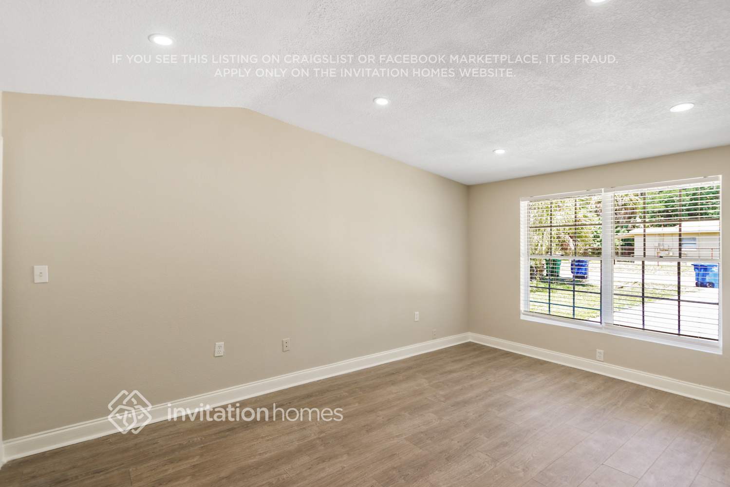 Building Photo - 4010 Treasure Cir