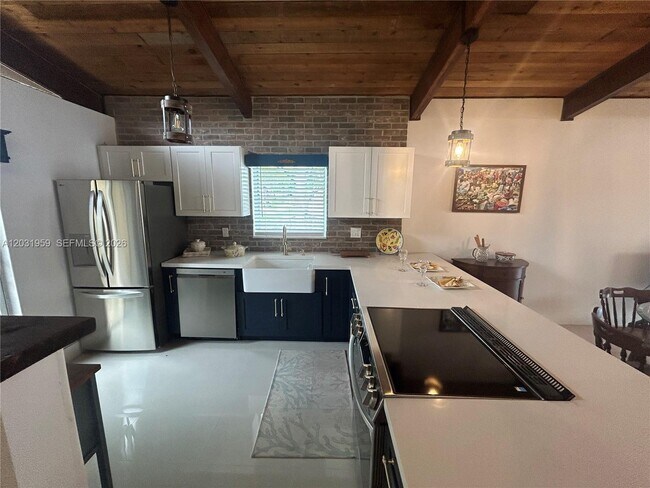 Building Photo - 322 Briarwood Cir