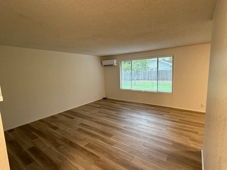 Large living room with new minisplit - 1981 Orr Ln