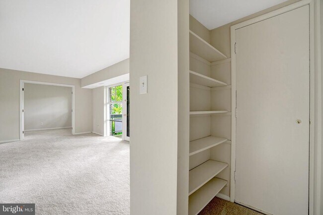 Building Photo - 7717 Donnybrook Ct