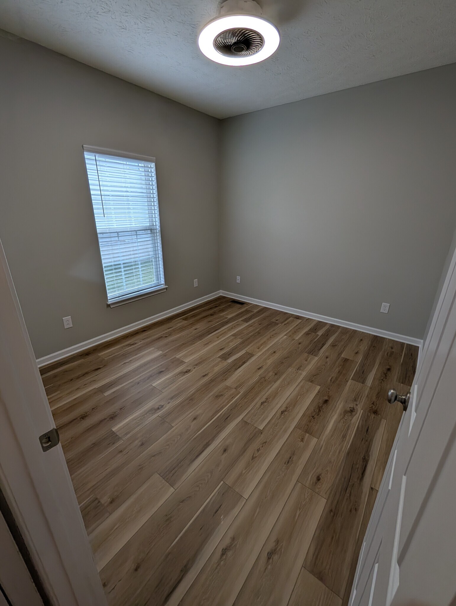 Building Photo - 7656 Meadow Brooke Way