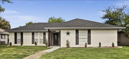Building Photo - 2510 Wilmington Dr
