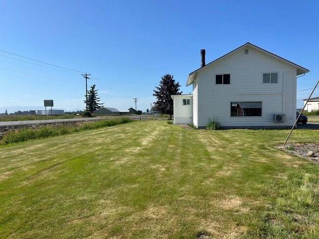 Building Photo - Fully Remodeled Five Bedroom House for Rent!