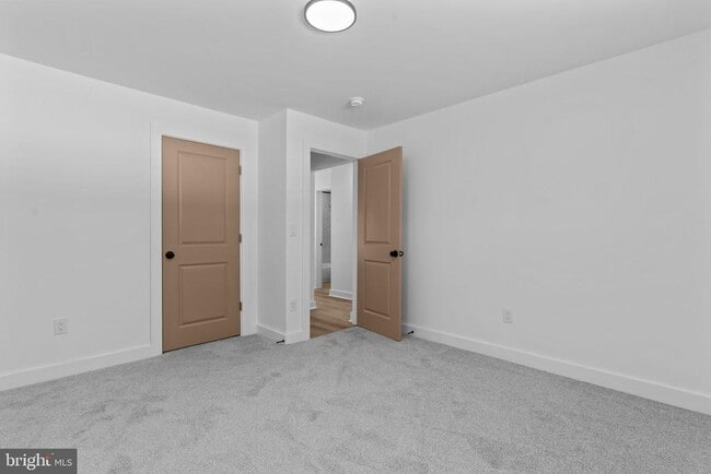 Building Photo - 139 Ivy Hill Rd