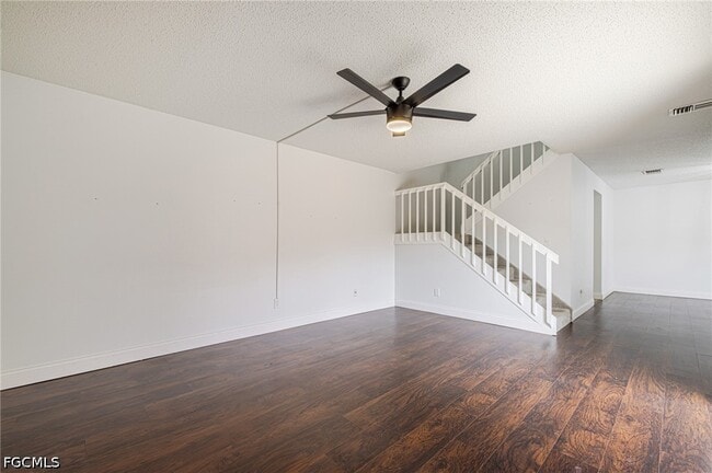 Building Photo - 1418 Park Shore Cir