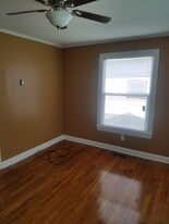 Building Photo - 1908 Nelle St