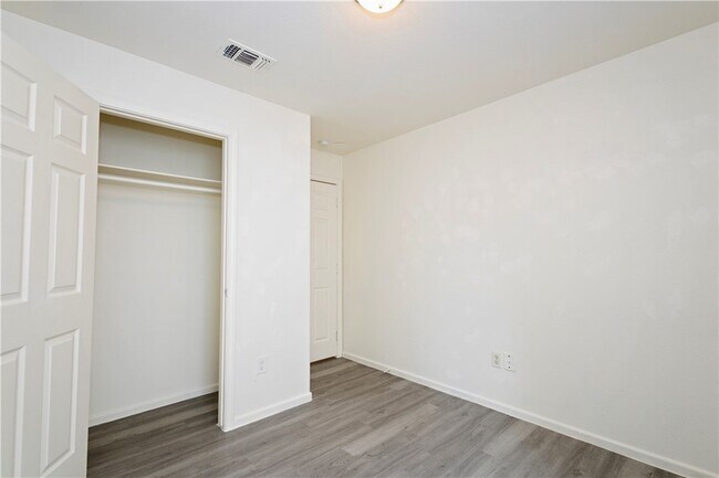 Building Photo - 1802 16th St