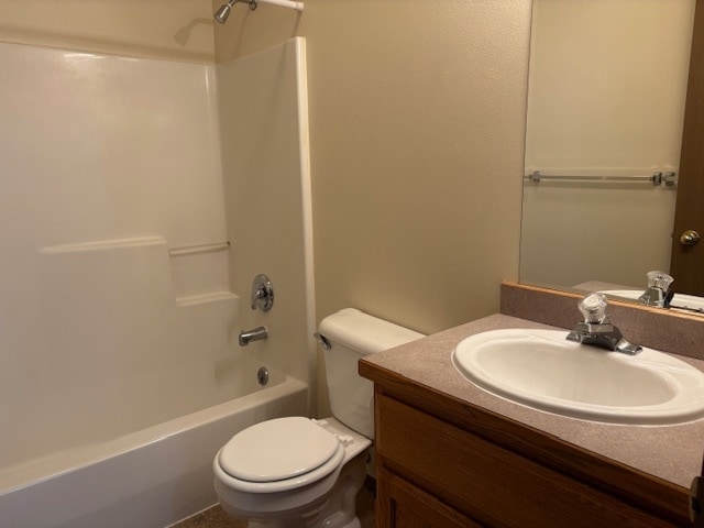 Building Photo - Duplex with detached garage