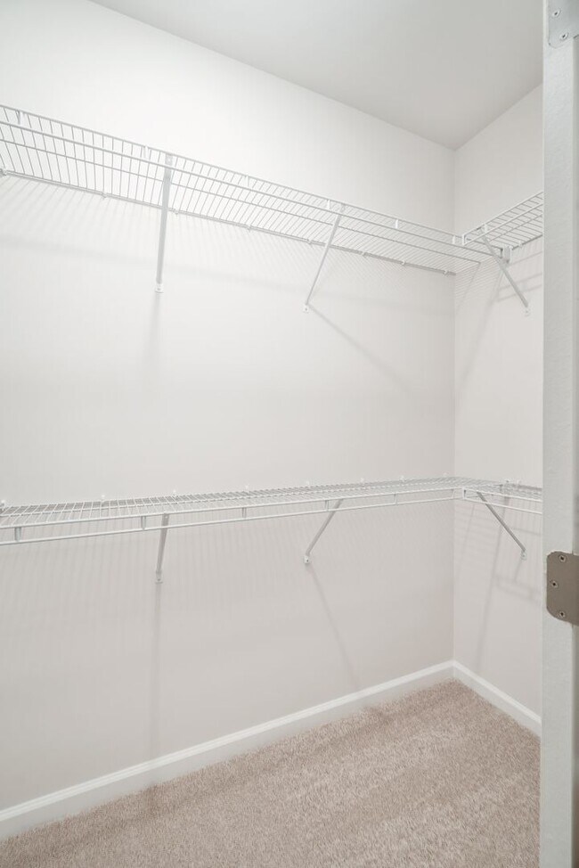 Building Photo - PET FRIENDLY - ENCLOSED FENCE In beautiful Graniteville!  Free Rent promo with qualified lease!!