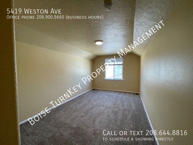 Building Photo - 5419 Weston Ave