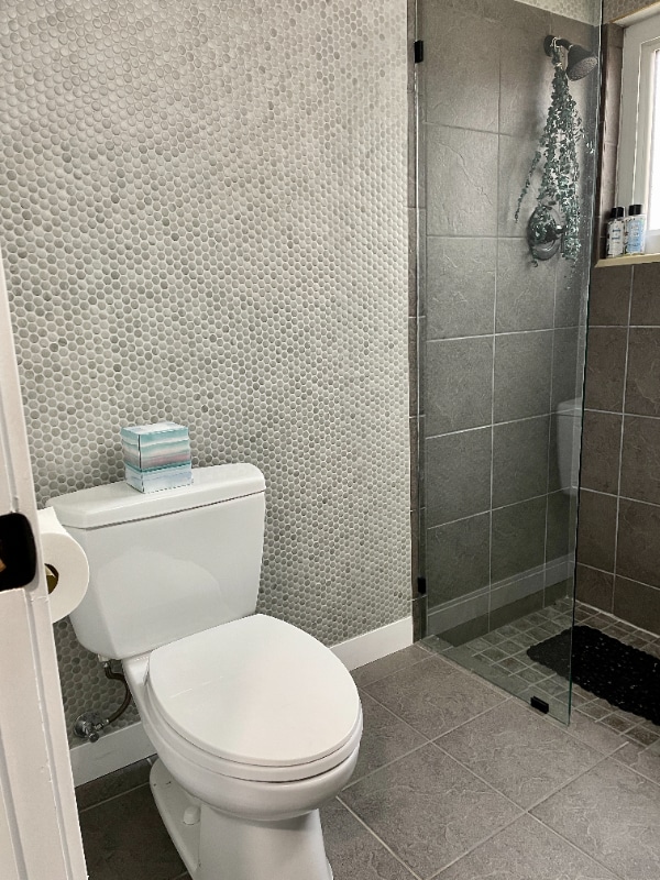 Building Photo - 4240 Aurora Ave