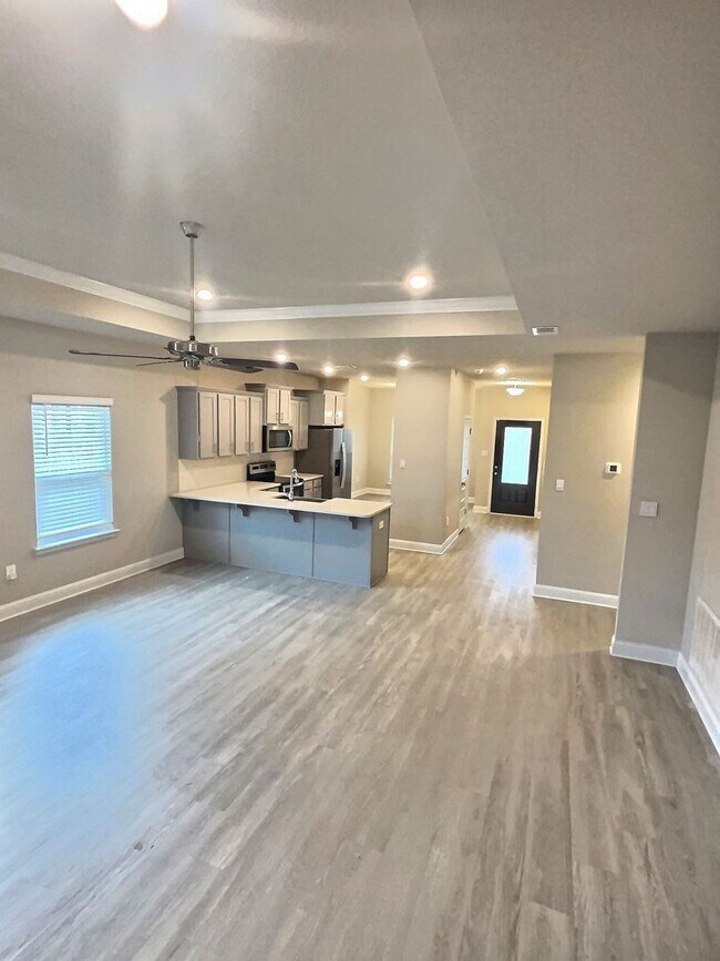 Building Photo - 3 BD 2 BA Home located in the Ocean Springs School District