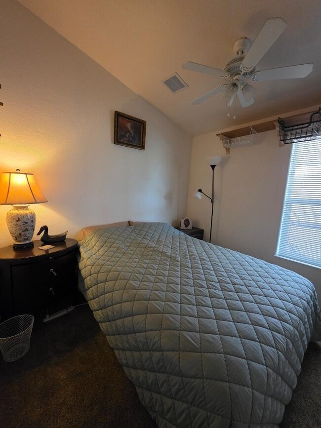 Building Photo - 5707 E 32nd St