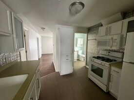 Building Photo - 245 Corry St