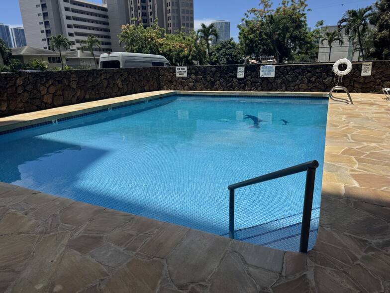 Building Photo - 1050 Kinau St