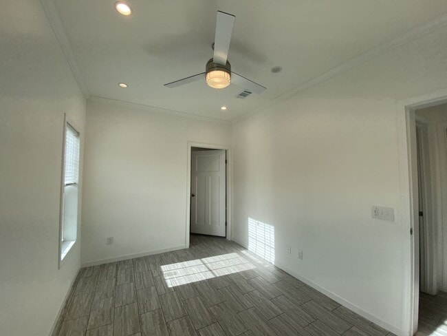 Building Photo - 344 Heritage Blvd