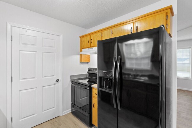 Building Photo - 941 Crabapple Ln
