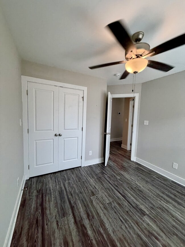 Building Photo - 52 Cuddington Ln