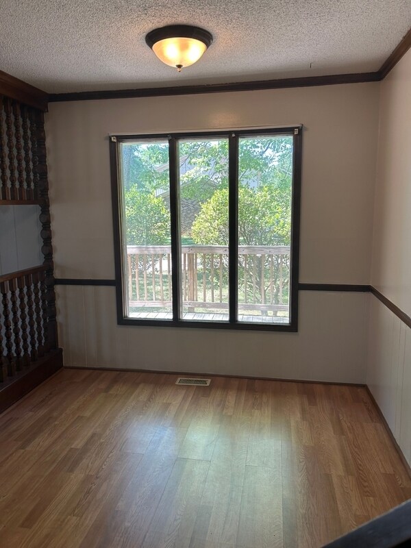 Building Photo - 2616 Locust Hill Rd