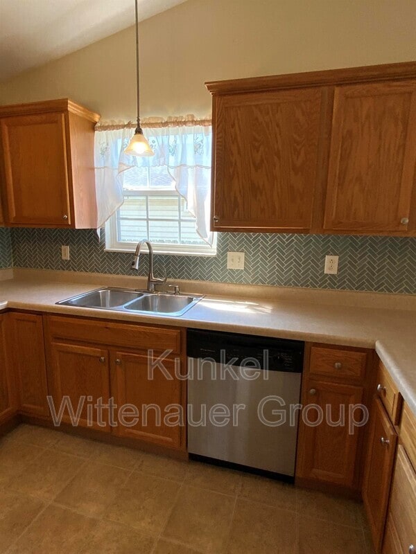 Building Photo - 3336 Berwin Green Dr