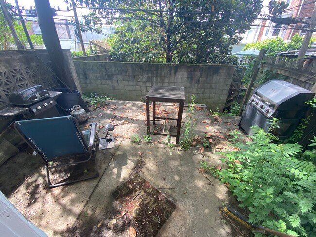 Building Photo - 2632 Poplar Street