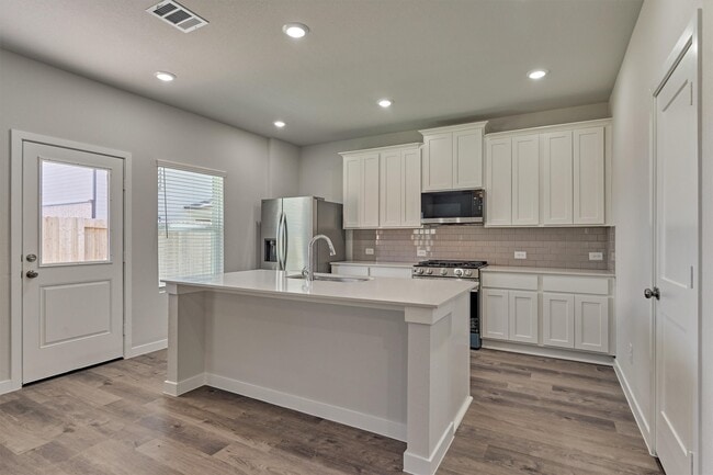 Building Photo - 294 Brazen Forest Trl