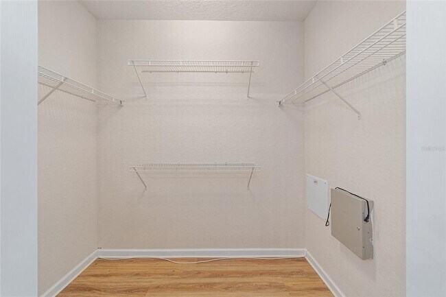 Building Photo - 4570 SW 52nd Cir