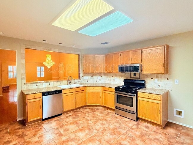 Building Photo - 15022 Polynesian