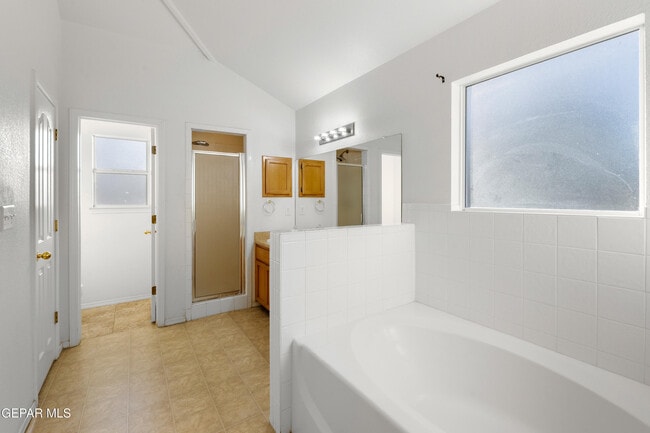 Building Photo - 3329 Tierra Sara Ln