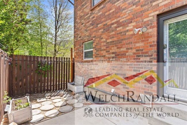 Building Photo - 1701 E 1450 S