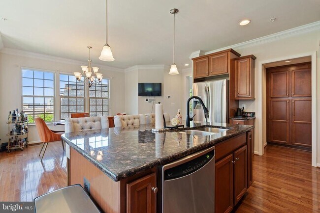 Building Photo - 500 Overlook Park Dr