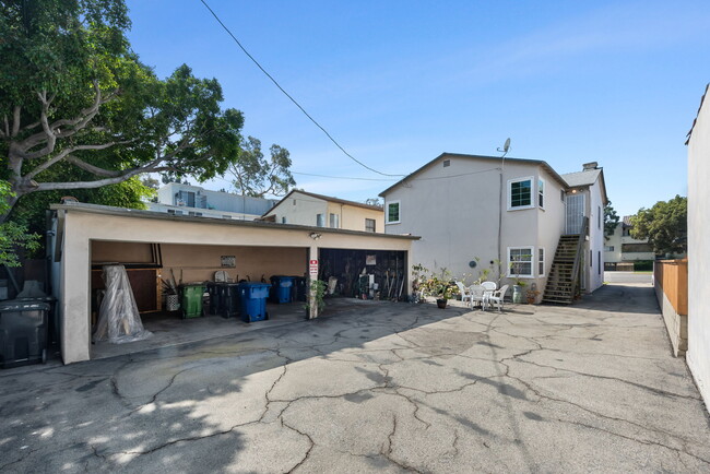 Building Photo - 2632 S Sepulveda Blvd