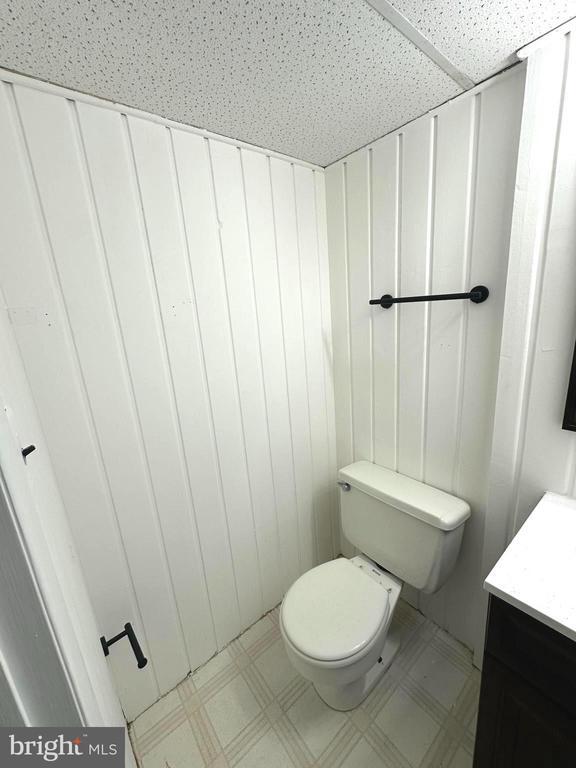 Building Photo - 4037 Olney Laytonsville Rd