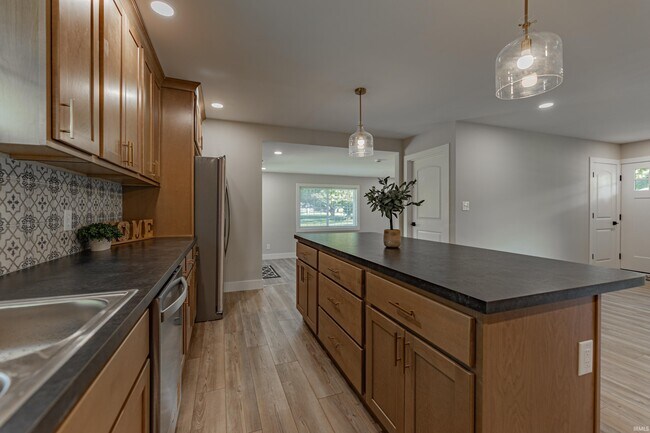 Building Photo - 1401 Fuquay Rd