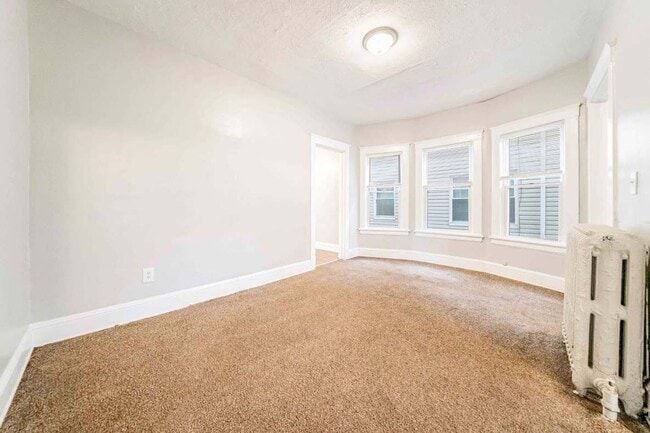 Building Photo - 2020 W 99th St