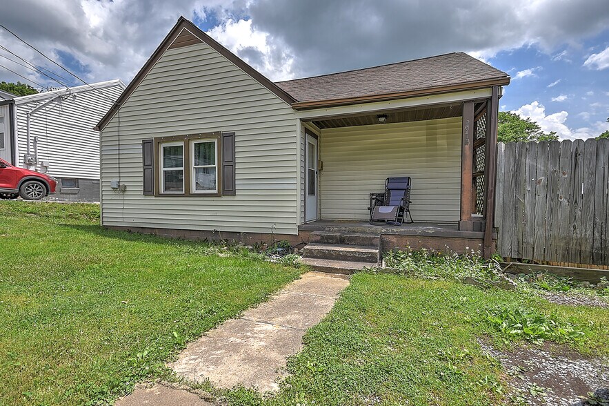 Primary Photo - 2913 Ashley St