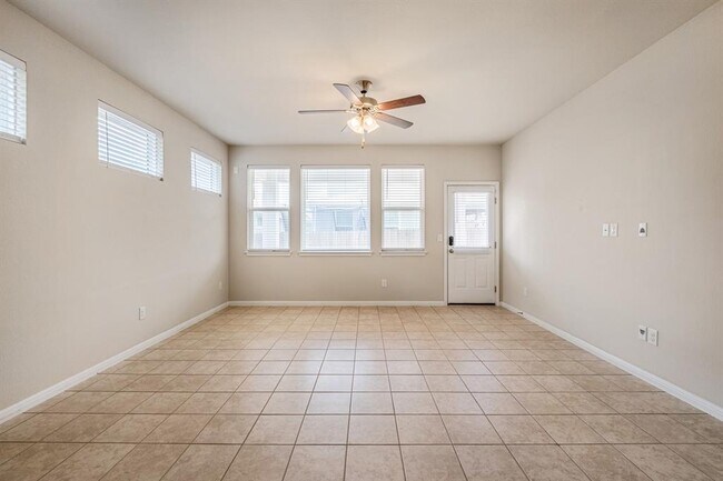 Building Photo - 244 E Broade St