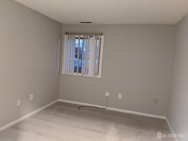 Building Photo - 4805 Ravens Crest Dr