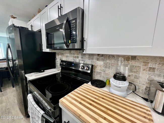 Building Photo - 1510 Ocean Shore Blvd