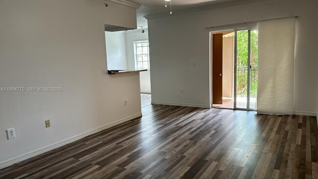 Building Photo - 160 SW 117th Terrace