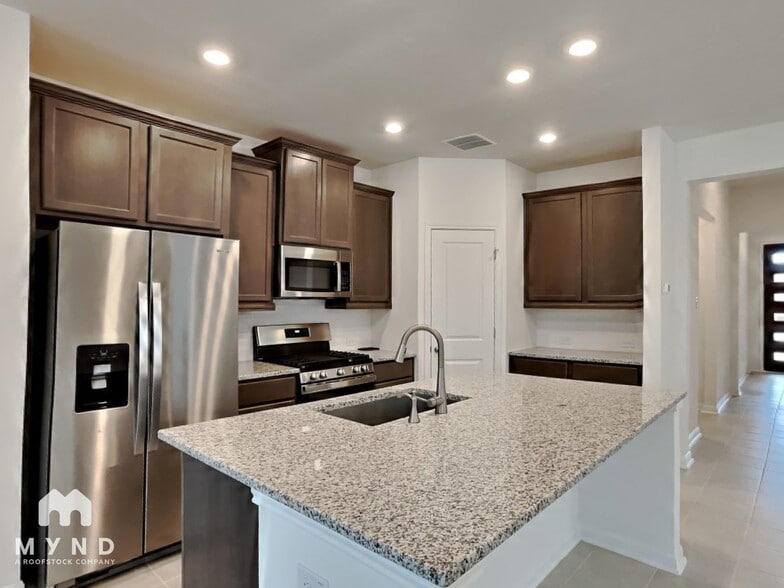 Building Photo - 1109 Mulberry Oak Ln