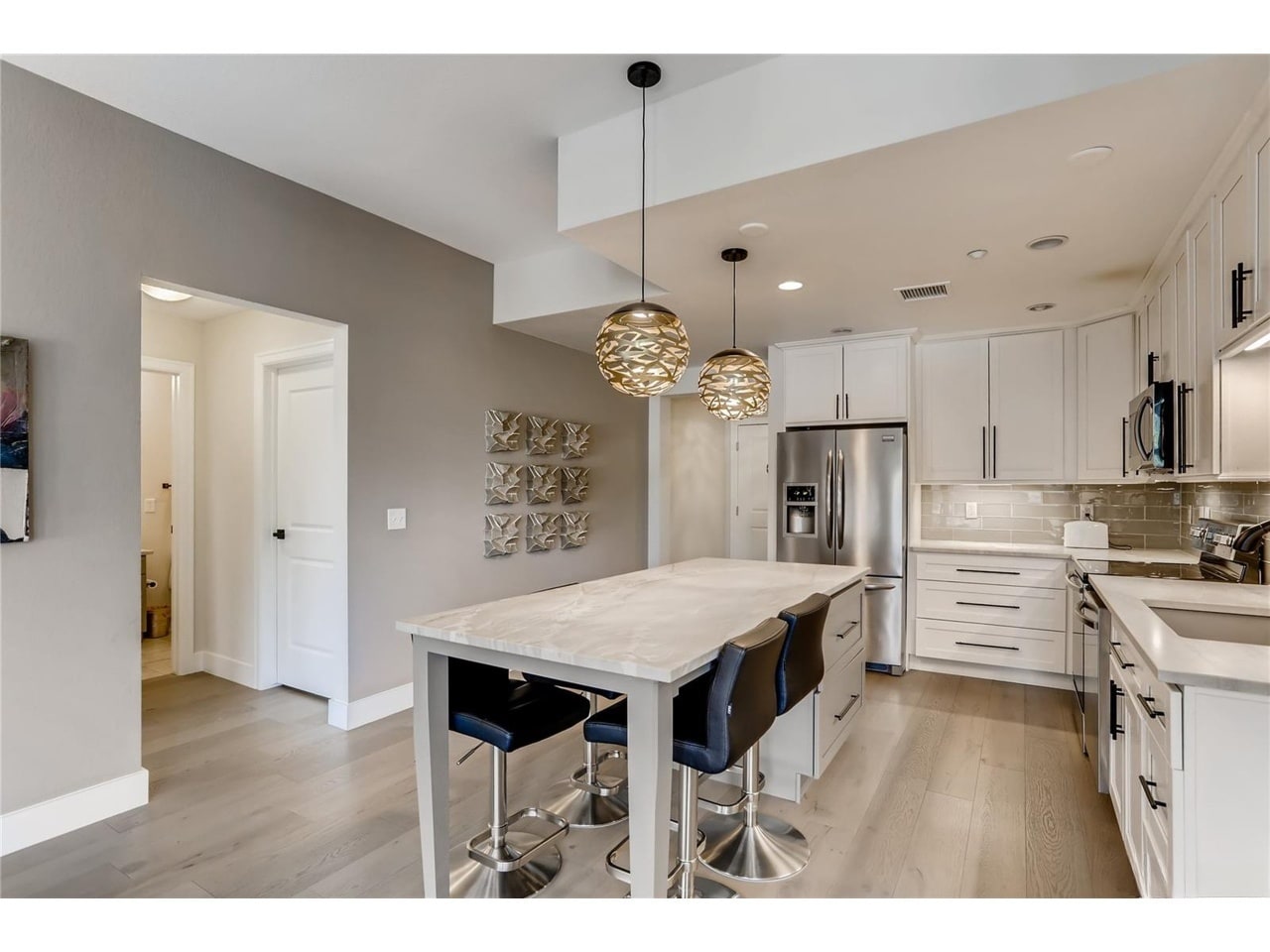 Building Photo - 2200 S University Blvd